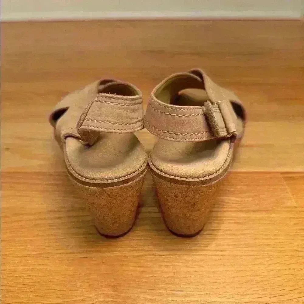 Clarks Artisan Aisley Tulip Wedge Sandals